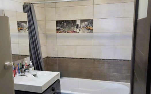 DOUA camere * 850 m de metrou + PARCARE