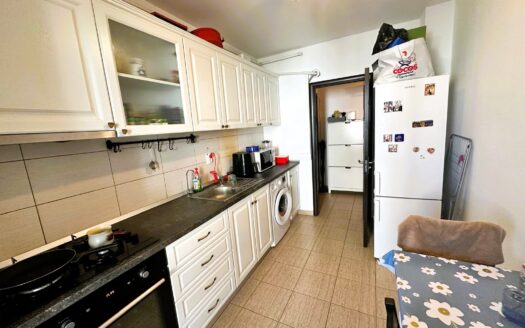 2 camere DECOMANDAT *la METROU